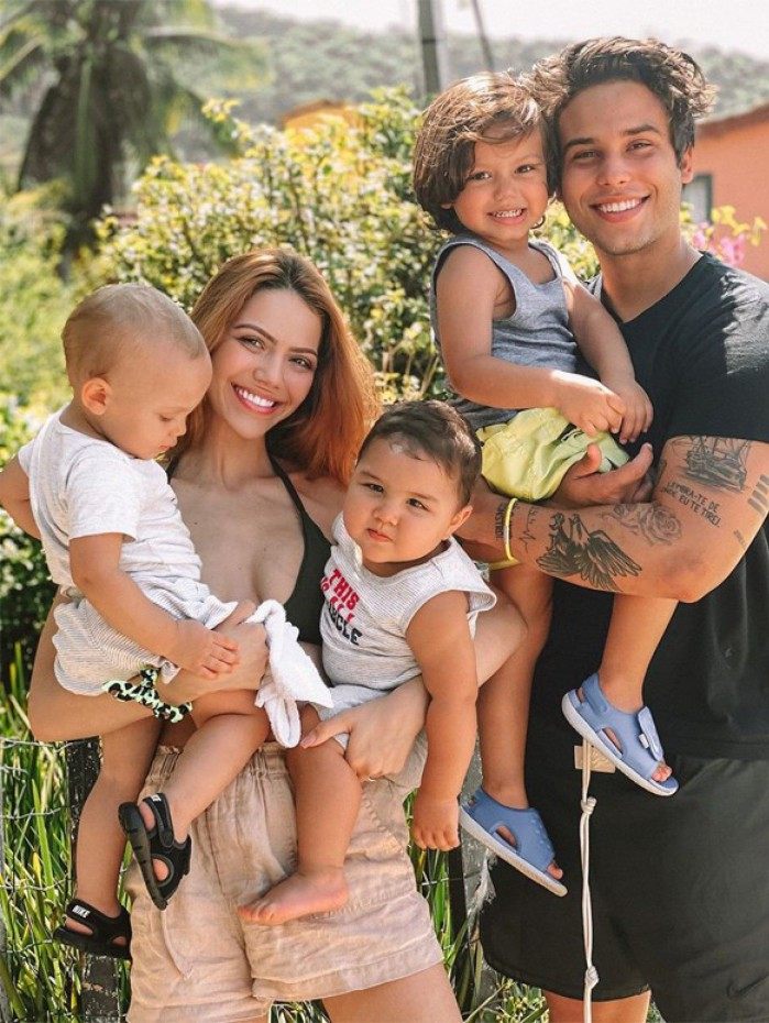 Sarah Poncio, Jonathan Couto e Filhos