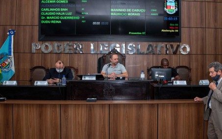 Câmara de Nova Iguaçu cria comissão para acompanhar instalação de hidrômetros em residências do município