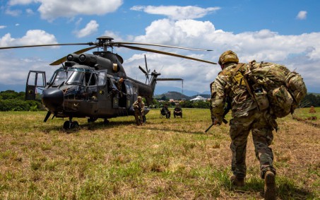 Brasil e EUA realizam exercício militar em Resende