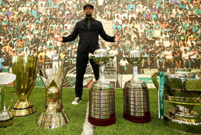 Homenagem na despedida para Felipe Melo, na Academia de Futebol, em São Paulo-SP. (Foto: Fabio Menotti)