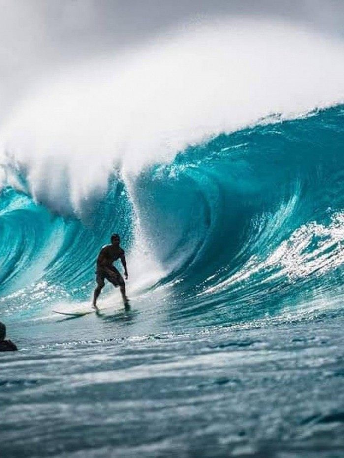 
André Pássaro, de Rio das Ostras, ficará um mês no oceano pacífico. Neste ano, o big rider já surfou em Saquarema (Região dos Lagos), Itacoatira (Niterói) e Fernando de Noronha.
