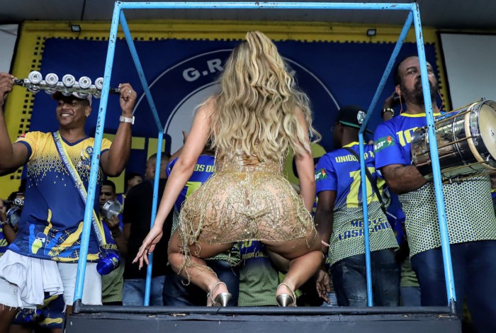 Lexa brilha na Feijoada Nota 10, na quadra da Unidos da Tijuca, na noite deste domingo