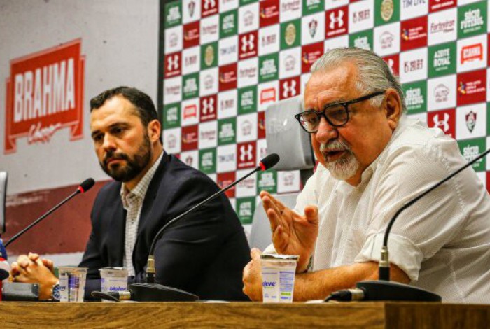 Presidente Mário Bittencourt, e diretor executivo de futebol, Paulo Angioni.