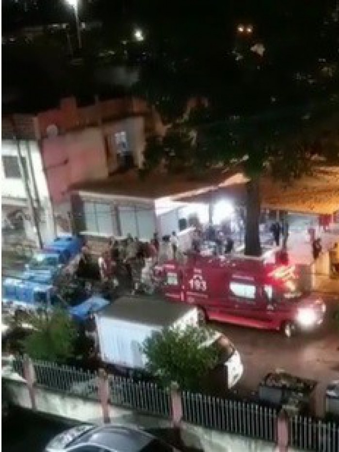 Bombeiros resgatam baleados em ataque a tiros na Rua Lagoa Redonda