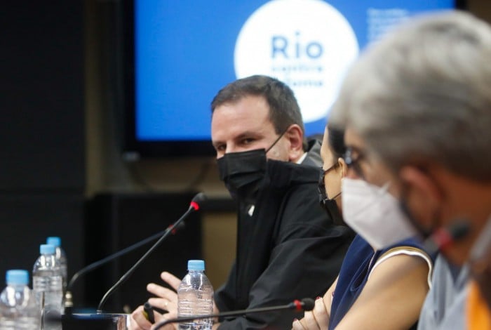 Prefeito Eduardo Paes durante coletiva sobre o Réveillon, nesta quinta-feira, no Centro de Operações Rio