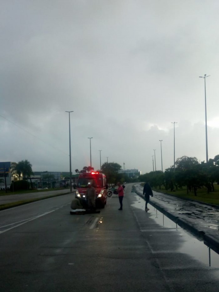 Homem atropelado j&aacute; estava sem vida quando os bombeiros chegaram