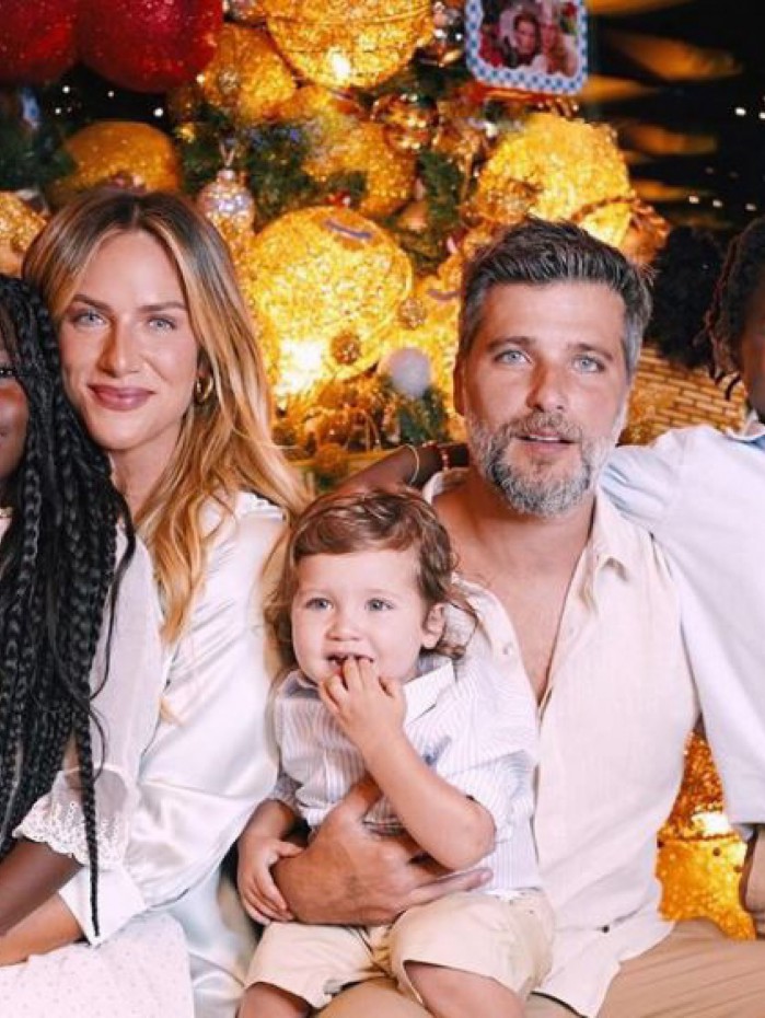 T&iacute;ti, Giovanna Ewbank, Zyan, Bruno Gagliasso e Bless