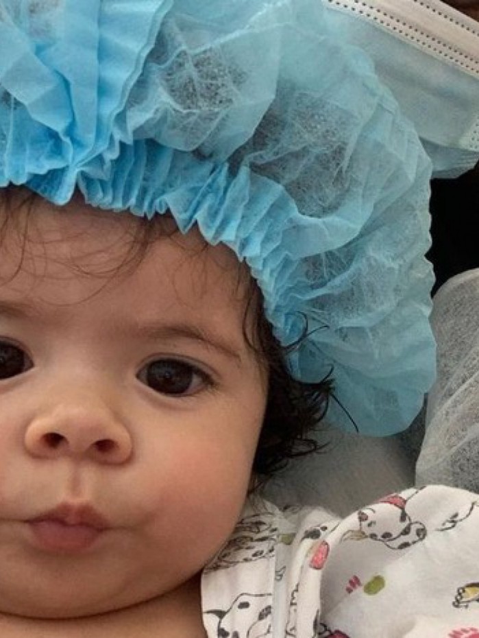 Laura, de 7 meses, filha de Abicieli Silveira, tio de Mar&iacute;lia Mendon&ccedil;a, passa por cirurgia no cora&ccedil;&atilde;o