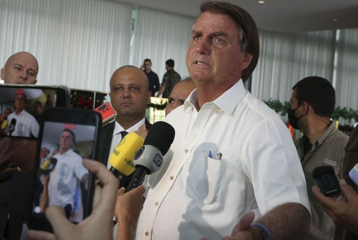 Presidente Jair Bolsonaro (PL) recebeu alta nesta quarta-feira, 8