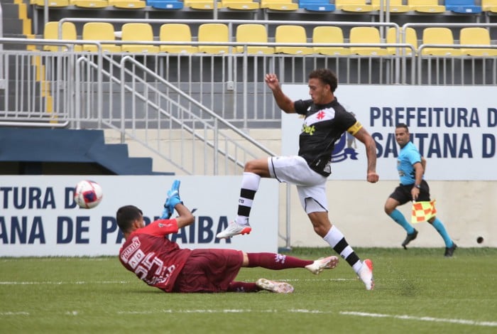 Figueiredo marcou o primeiro gol e ainda fez o terceiro na goleada do Vasco por 5 a 1 sobre o Lagarto