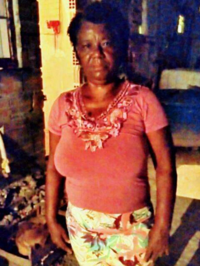 Dona Nair Gama Oliveira foi morta dentro de casa durante tiroteio entre traficantes e policiais militares