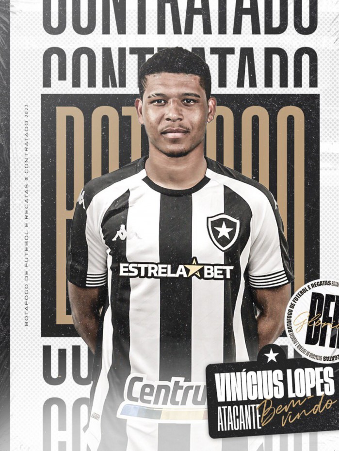 Ex-Goiás, o atacante Vinícius Lopes chega para tentar ocupar a vaga de Navarro