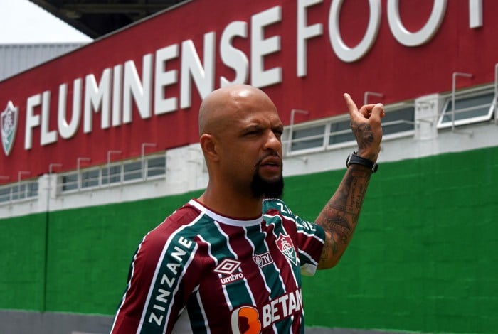 Rio de Janeiro, RJ - Brasil - 13/12/2021 - CTCC - Felipe Melo assina com o Fluminense

FOTO DE MAILSON SANTANA/FLUMINENSE FC