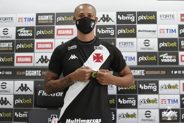Anderson Conceição se emocionou no retorno ao Vasco