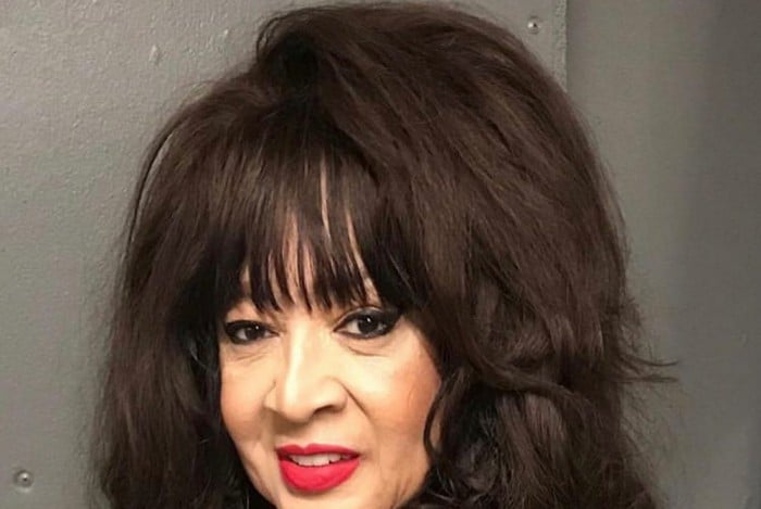 Ronnie Spector, líder do grupo Ronettes