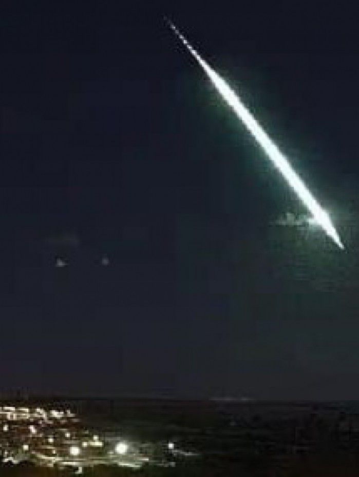 Meteoro foi visto por volta das 21h de sexta-feira em municípios mineiros 