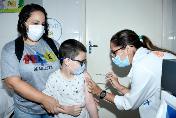 Nova Iguaçu iniciou a vacinação infantil nesta semana