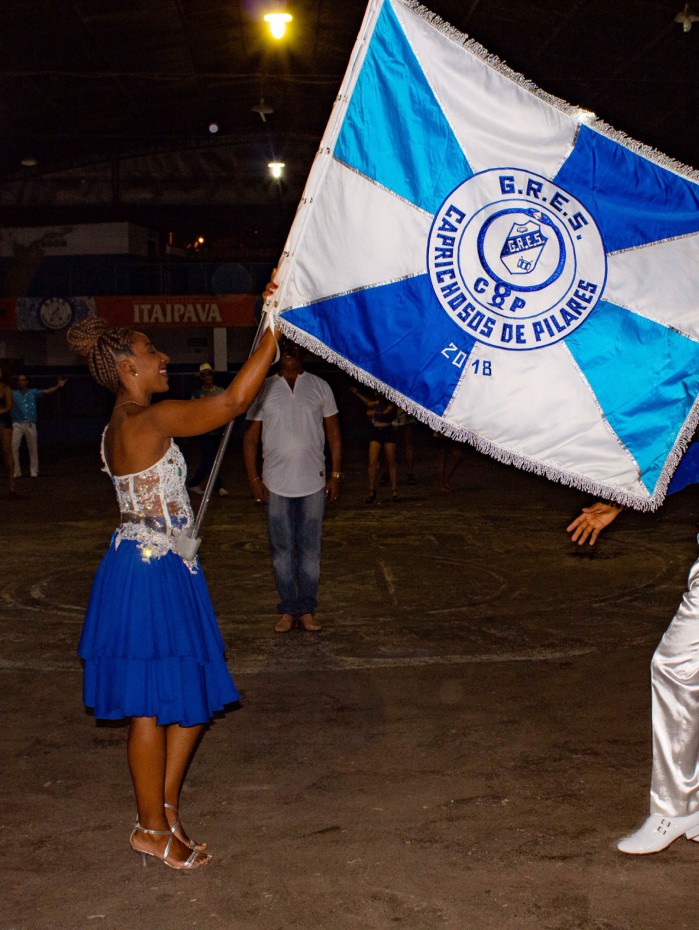 Mestre-sala e porta-bandeira da Caprichosos