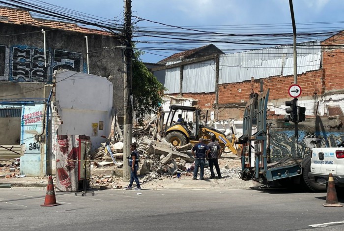 Prefeitura do Rio desocupa imóvel na Rua Frei Caneca, no Centro do Rio, nesta quarta-feira (19)