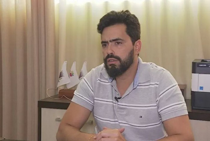 Prefeito e vereador de cidade mineira marcam luta de boxe
