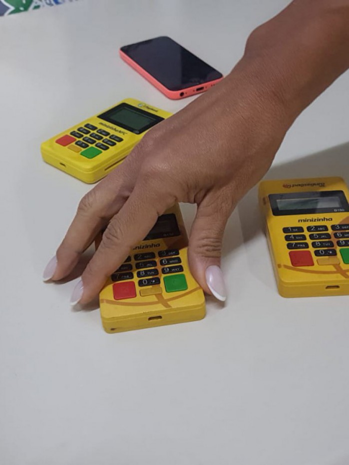 Policiais da 4&ordf; DP realizam opera&ccedil;&atilde;o contra quadrilha de taxistas e motoristas de aplicativo que aplicavam golpes em maquininhas de cart&atilde;o 