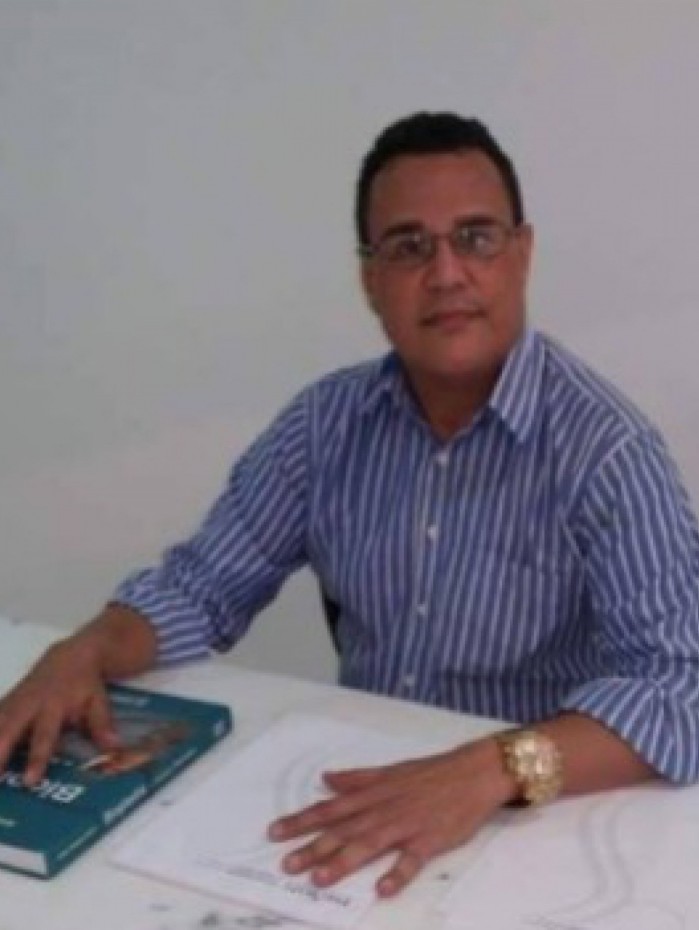 Médico Ronald Renti da Rocha realizava procedimentos estéticos na Clínica Cemear, em Duque de Caxias  - Divulgação 