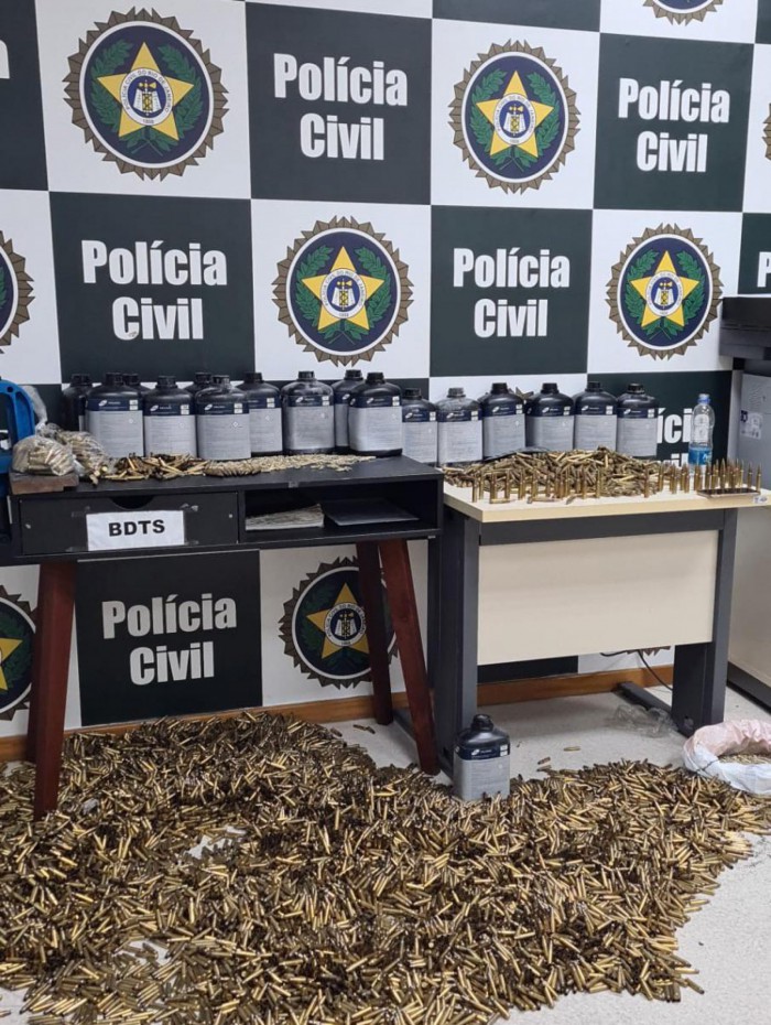 Volume de munição apreendida assustou os agentes mais cascudos