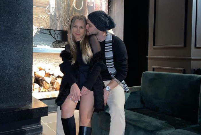 Carla Diaz e namorado