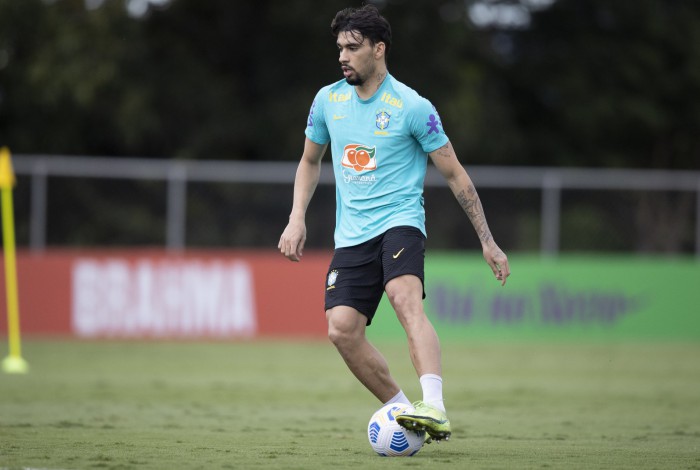 Voltando de suspensão, Lucas Paquetá deve ser titular no duelo entre Brasil e Paraguai