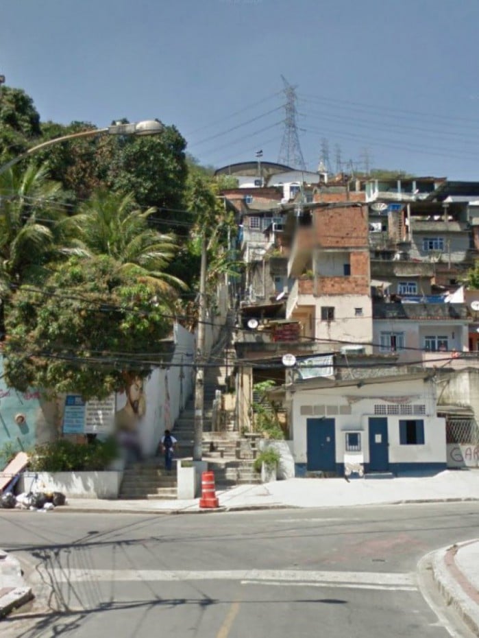 Comunidade fica h&Atilde;&iexcl; cerca de 1 km da Estrada C&Atilde;&cent;ndido Ben&Atilde;&shy;cio, por onde circula o BRT