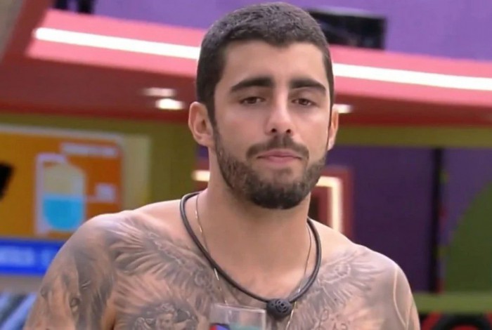 Pedro Scooby revela vontade de ter mais filhos