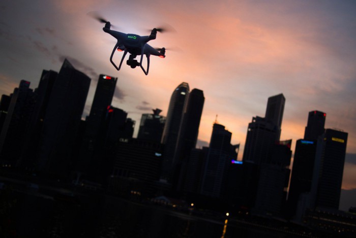 O uso de drone tem se intensificado, ganhando inclusive uma regulamentação específica para operação no país.