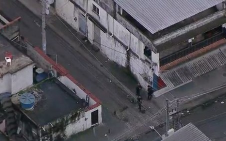 Polícia Militar realiza operação na Cidade de Deus