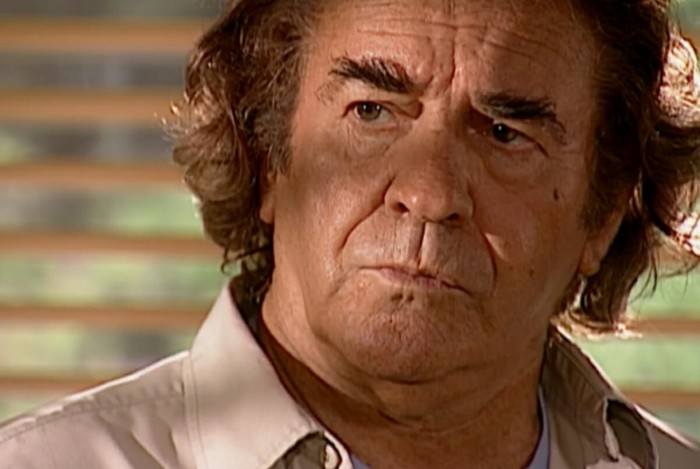 Albieri (Juca de Oliveira) em O Clone, novela da Globo