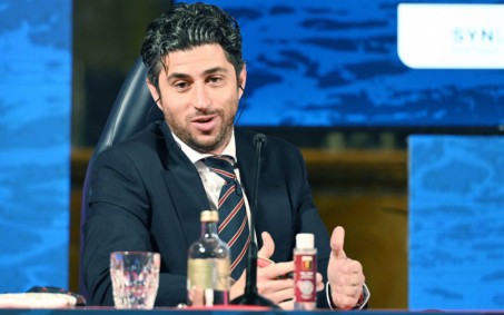 Vasco sela acordo de venda de SAF para fundo de investimento que administra o Sevilla