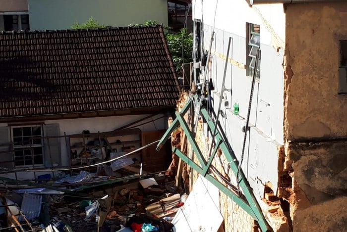 Imagens mostram como ficou estamparia após deslizamento na Chácara Flora, em Petrópolis