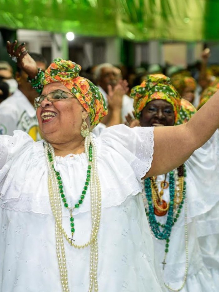 As tradicionais baianas da Verde e Branco tem presença garantida 