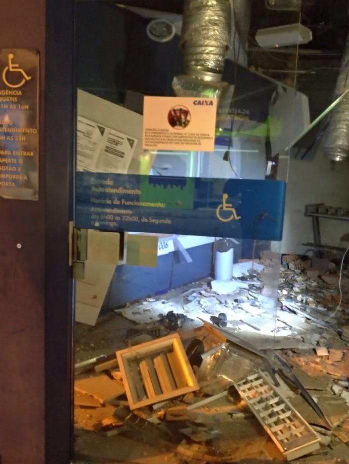 Ao menos mais tr&ecirc;s integrantes do grupo seguem foragidos