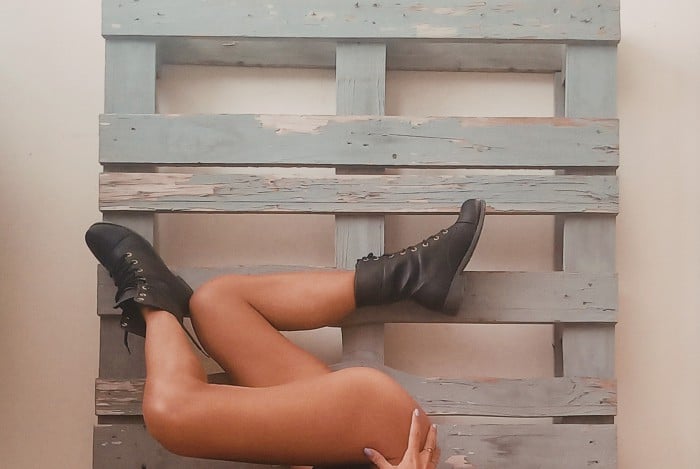 Quem aí tá com disposição de exercitar com a gatíssima Karina Mendes? Eu, você...