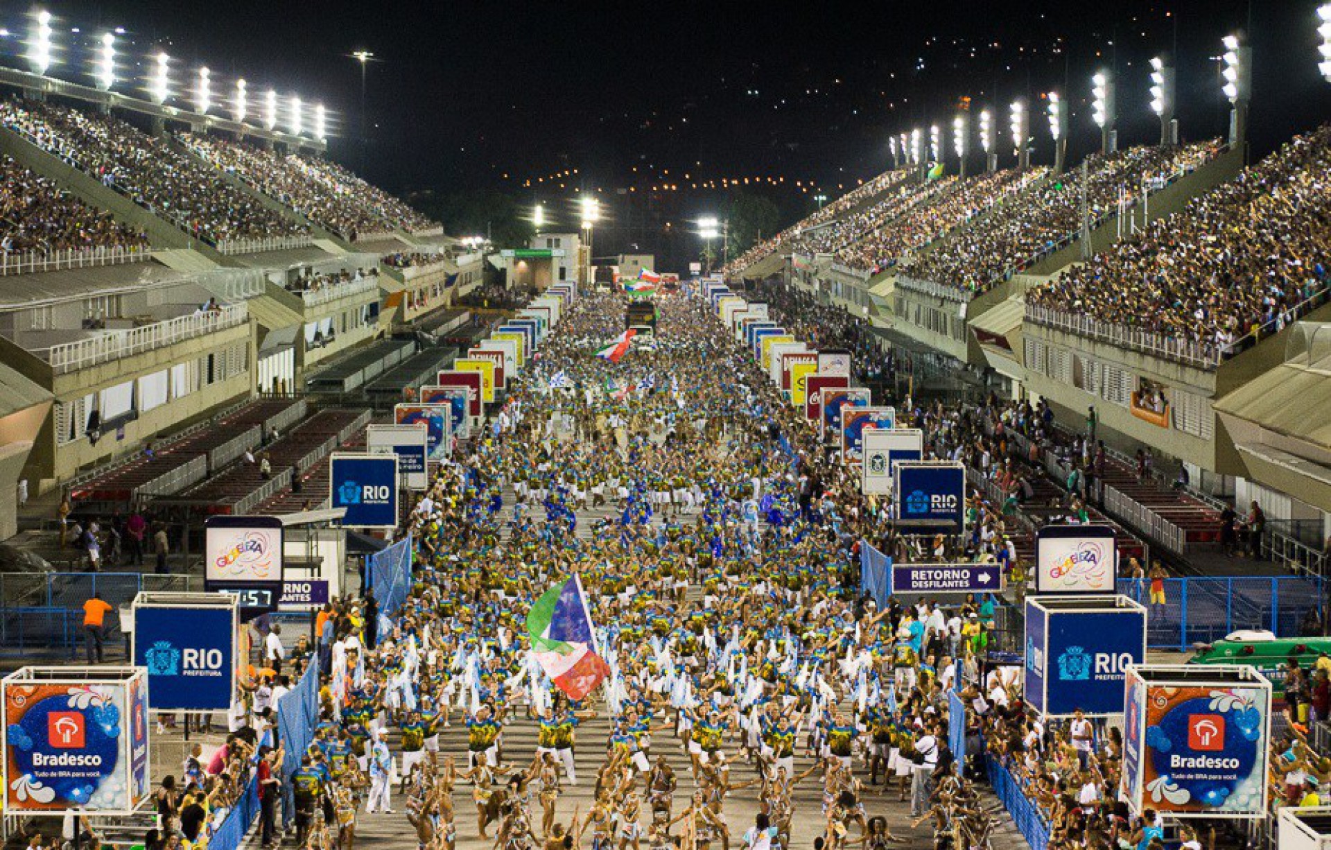 Escolas da S&eacute;rie Ouro desfilam na quarta e quinta-feira (20 e 21). Grupo Especial &eacute; na sexta e s&aacute;bado (22 e 23)