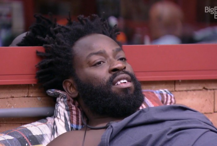 Douglas Silva fala sobre vontade de cursar gastronomia