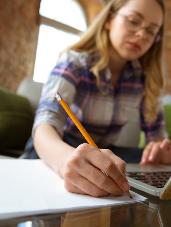 Programa Construindo um 2022 extraordinário oferece cursos de capacitação para mulheres 