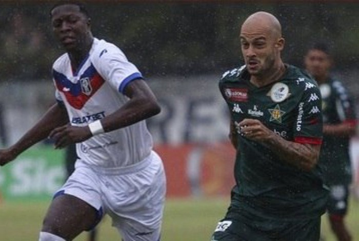 Resende venceu a Lusa no primeiro jogo da semifinal da Taça Rio