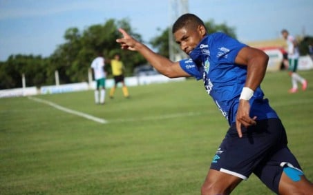 Vasco acerta com jogador artilheiro do Campeonato Gaúcho