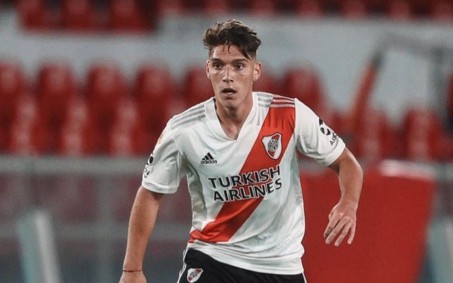 Jogador do River Plate aprova projeto e se aproxima de acerto com o Vasco