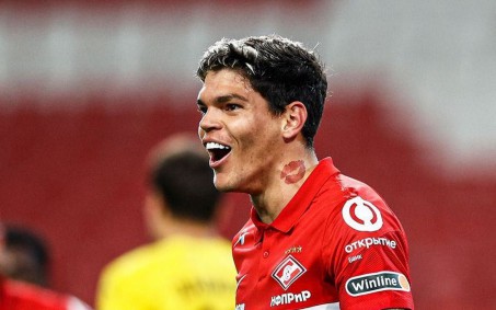 Flamengo fica perto de acertar contratação de ex-lateral do Fluminense