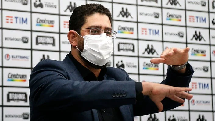 L&ecirc;nin Franco foi diretor de neg&oacute;cios do Botafogo