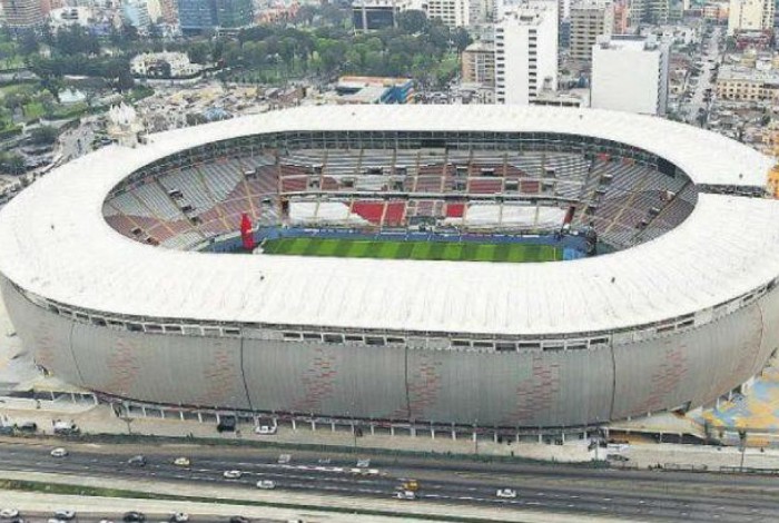 Estádio Nacional do Peru