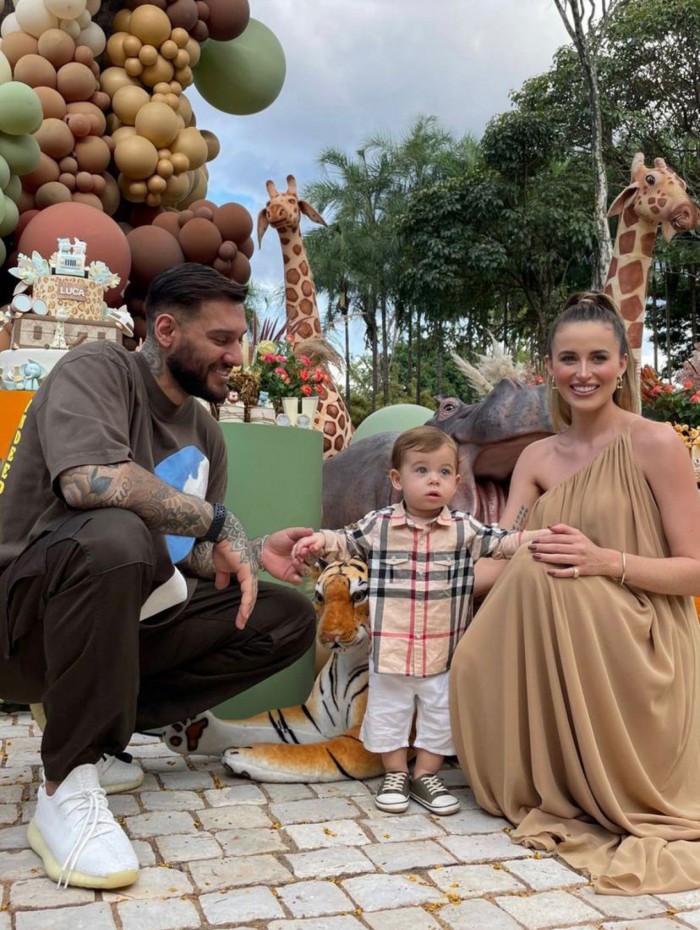 Cantor e ex-esposa escolheram o tema 'Safari' para a festa de Luca