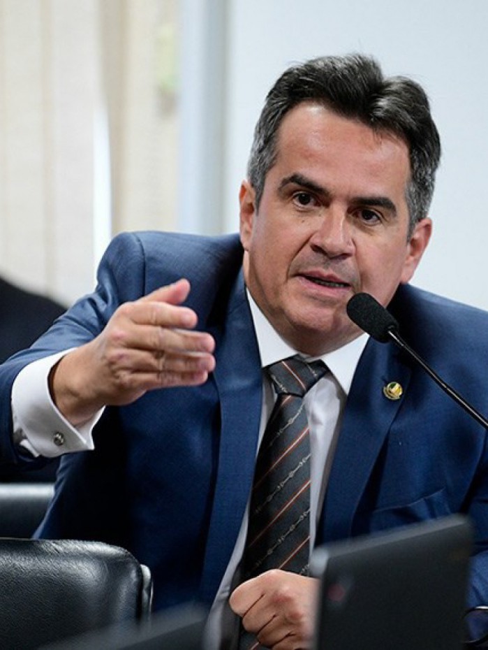 Ciro Nogueira &eacute; um dos pol&iacute;ticos que poderiam negociar com Lula em um eventual governo petista